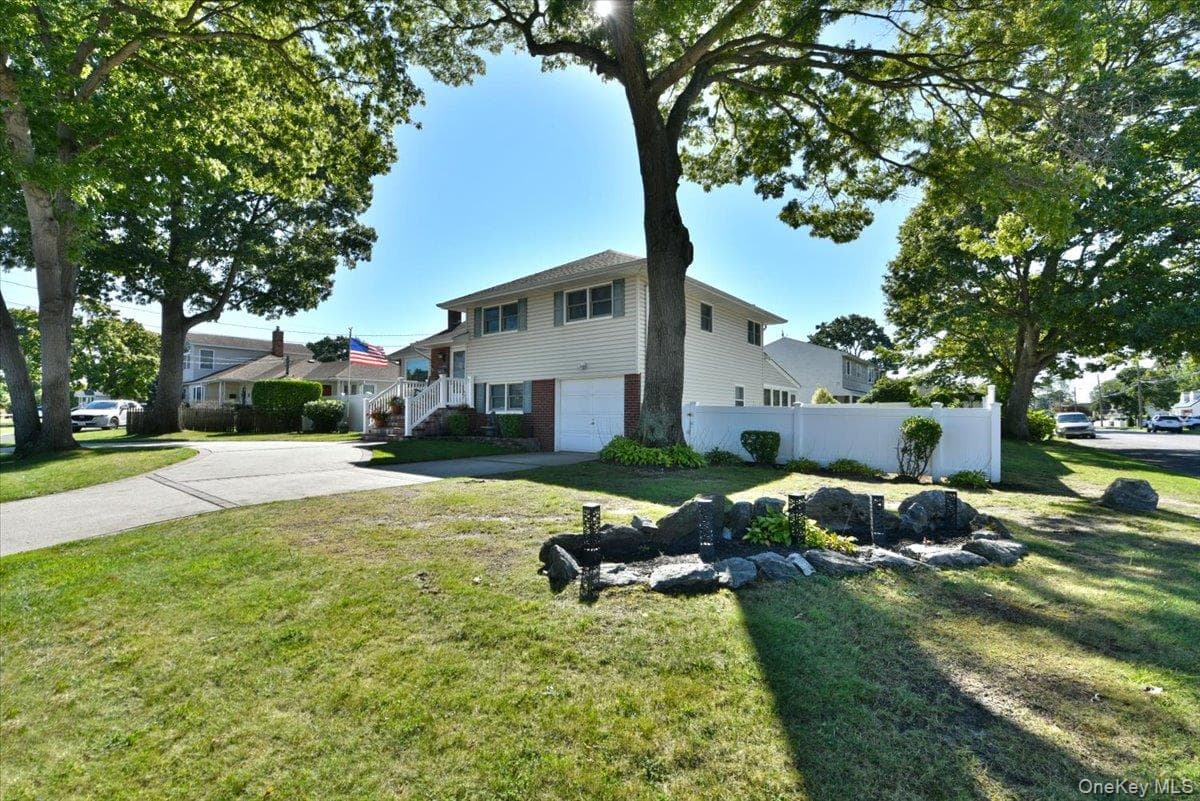 283 W Gates Avenue thumbnail 4