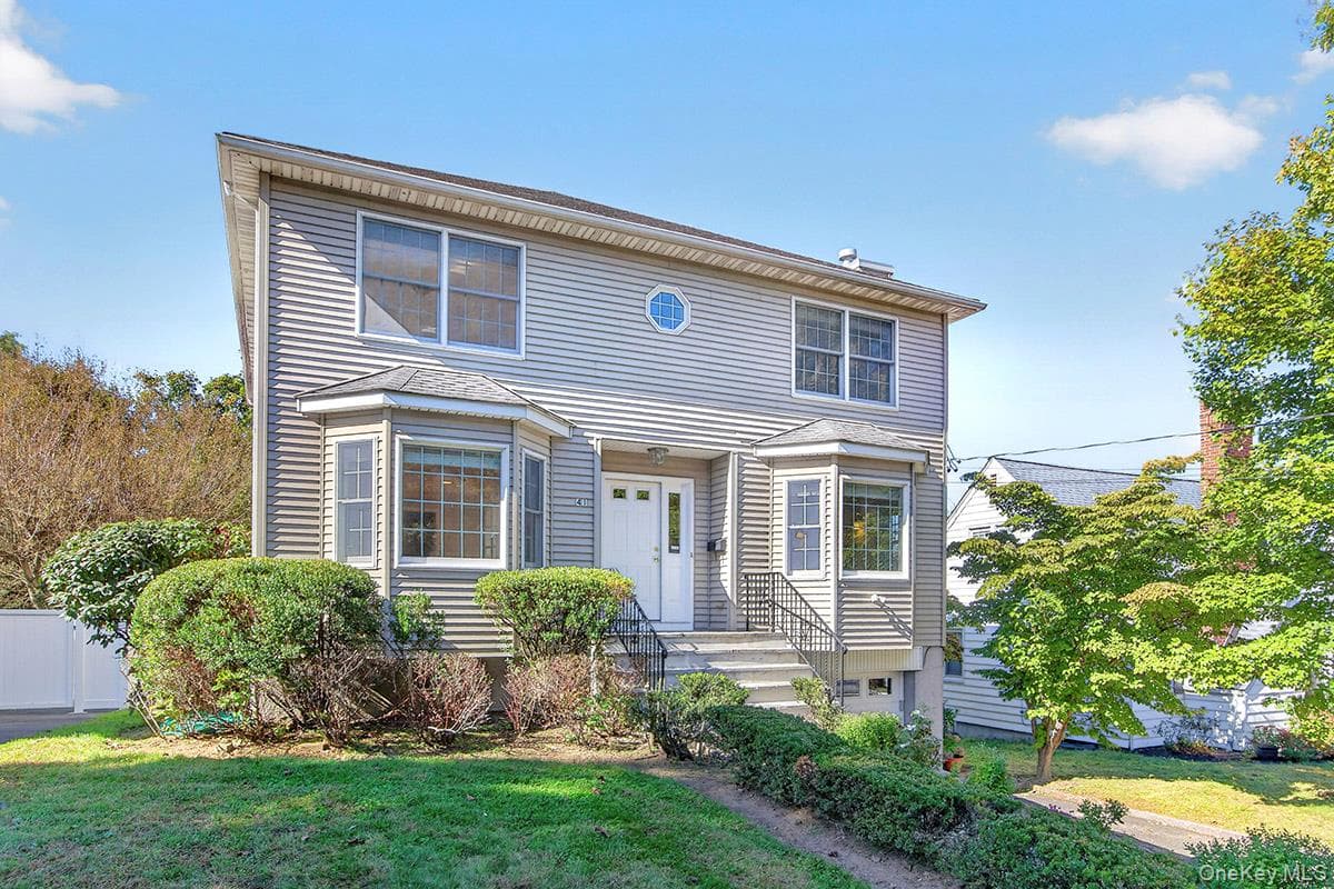 41 Mount Morris Avenue thumbnail 2