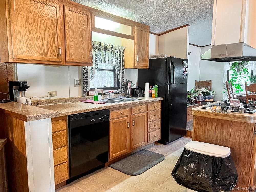 166 Seeman Road thumbnail 6