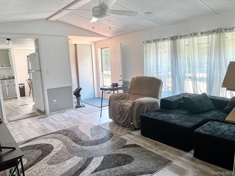 166 Seeman Road thumbnail 35