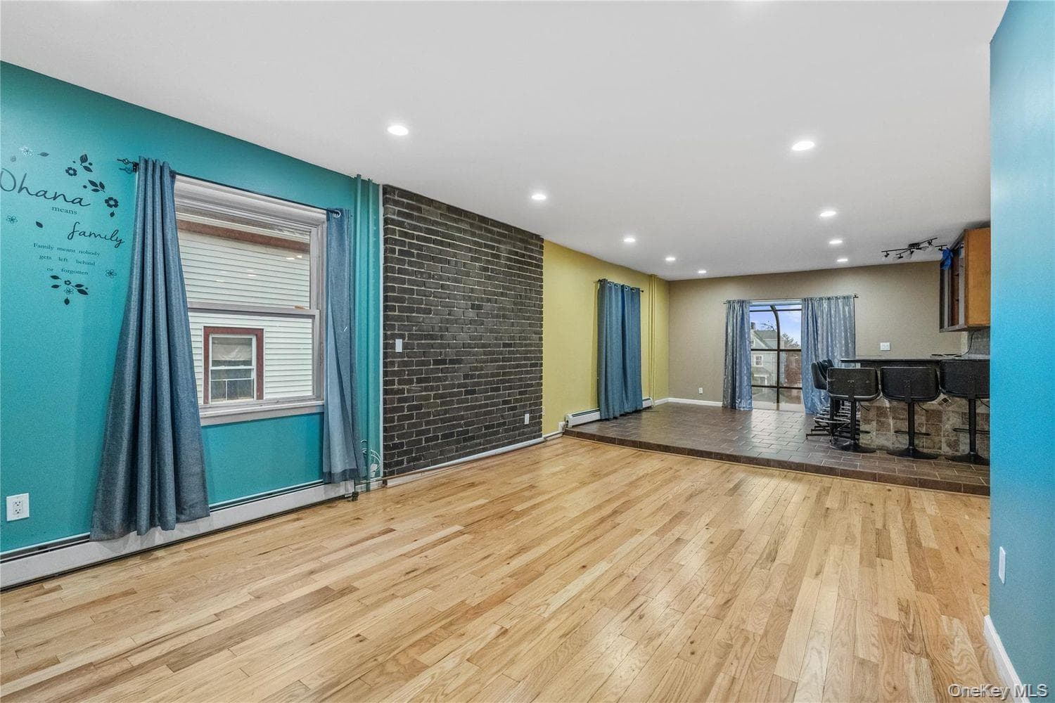 240 N Fulton Avenue thumbnail 4