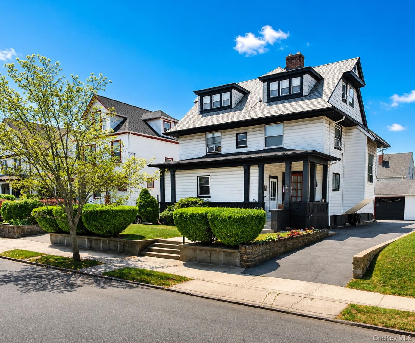 240 N Fulton Avenue, Fleetwood