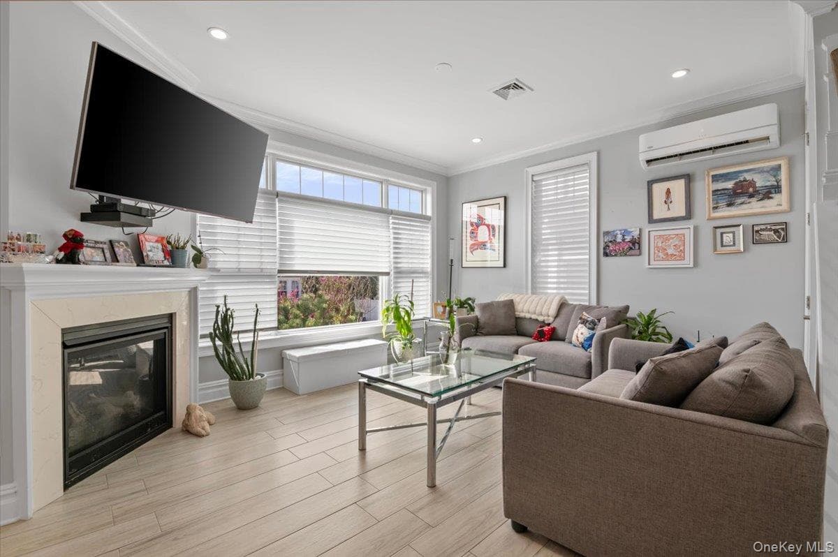 639 Lincoln Street thumbnail 6