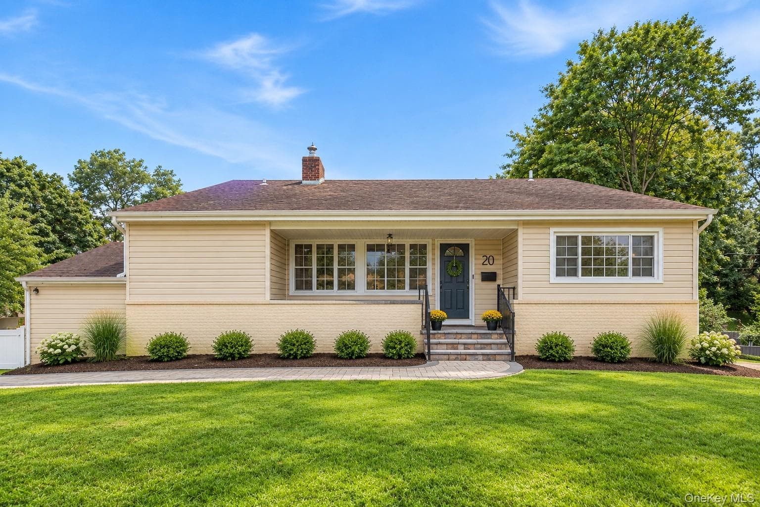 20 Old Town Lane, Huntington