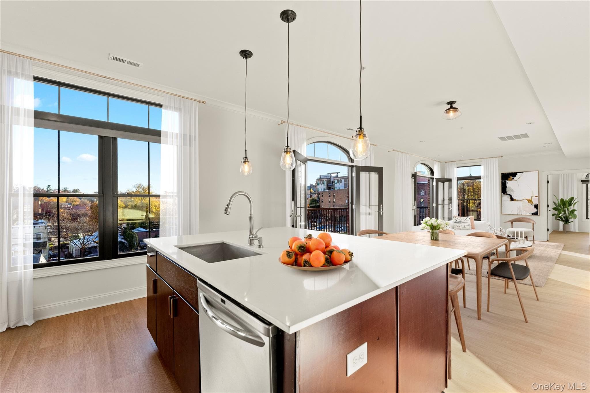 30 Lake AVE Unit: PH 404 thumbnail 3