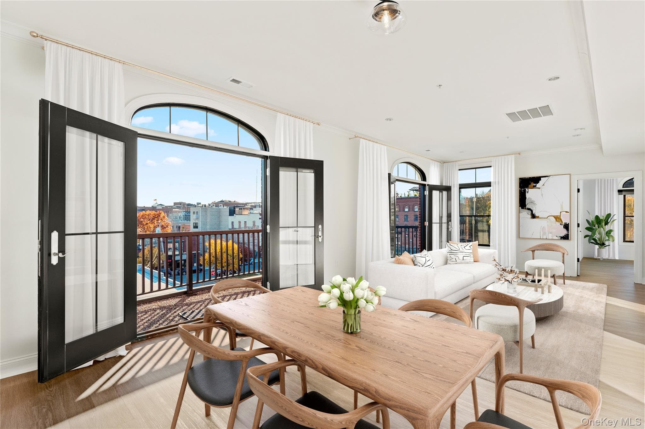 30 Lake AVE Unit: PH 404 thumbnail 2