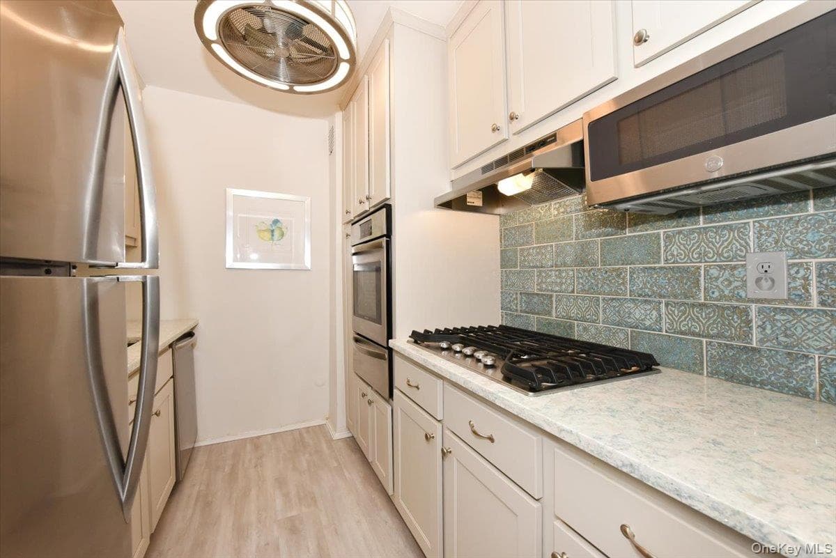 50 Hill Park Avenue Unit: 1-L thumbnail 14