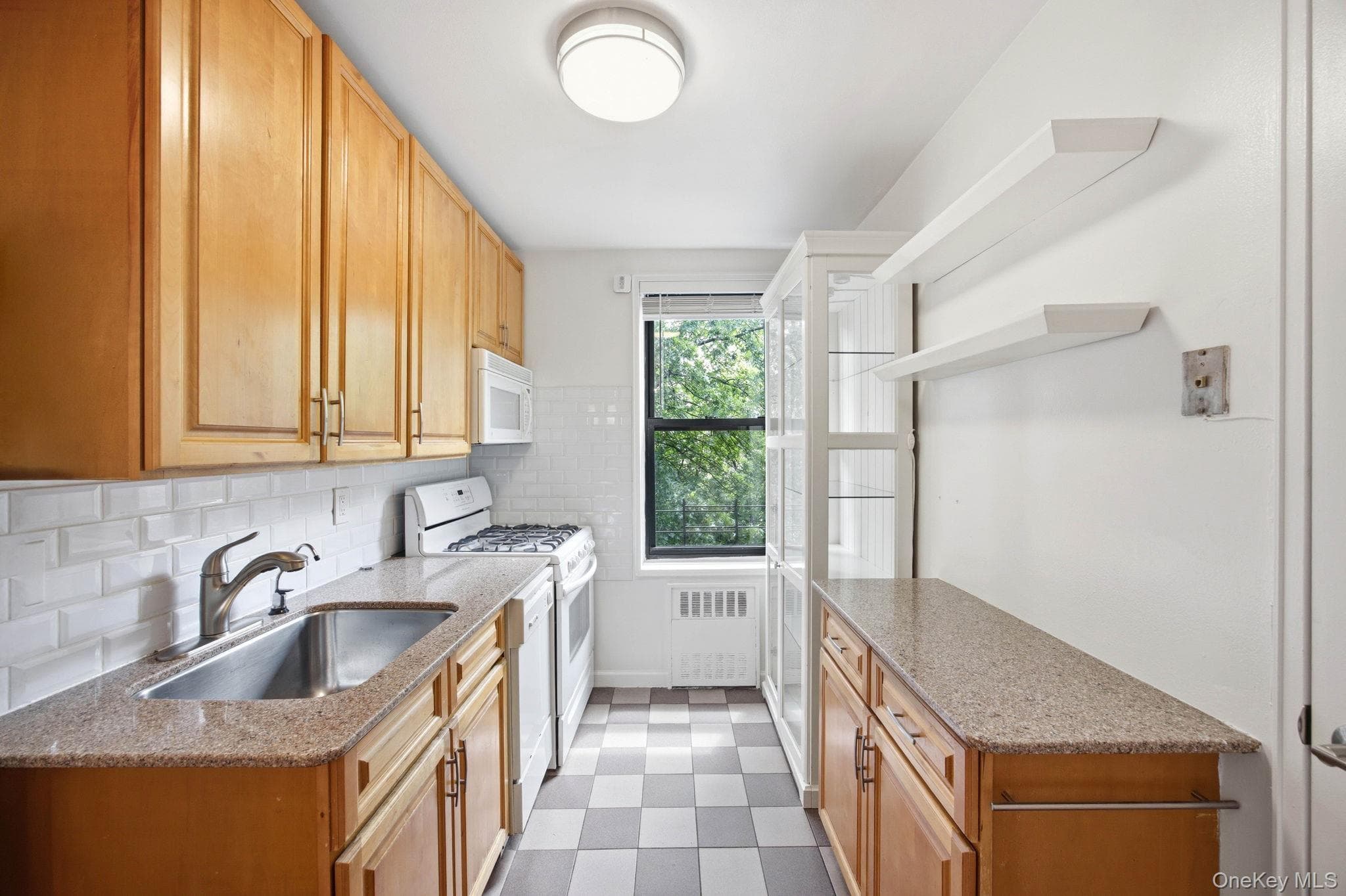 25-34 Crescent Street Unit: 2K thumbnail 4