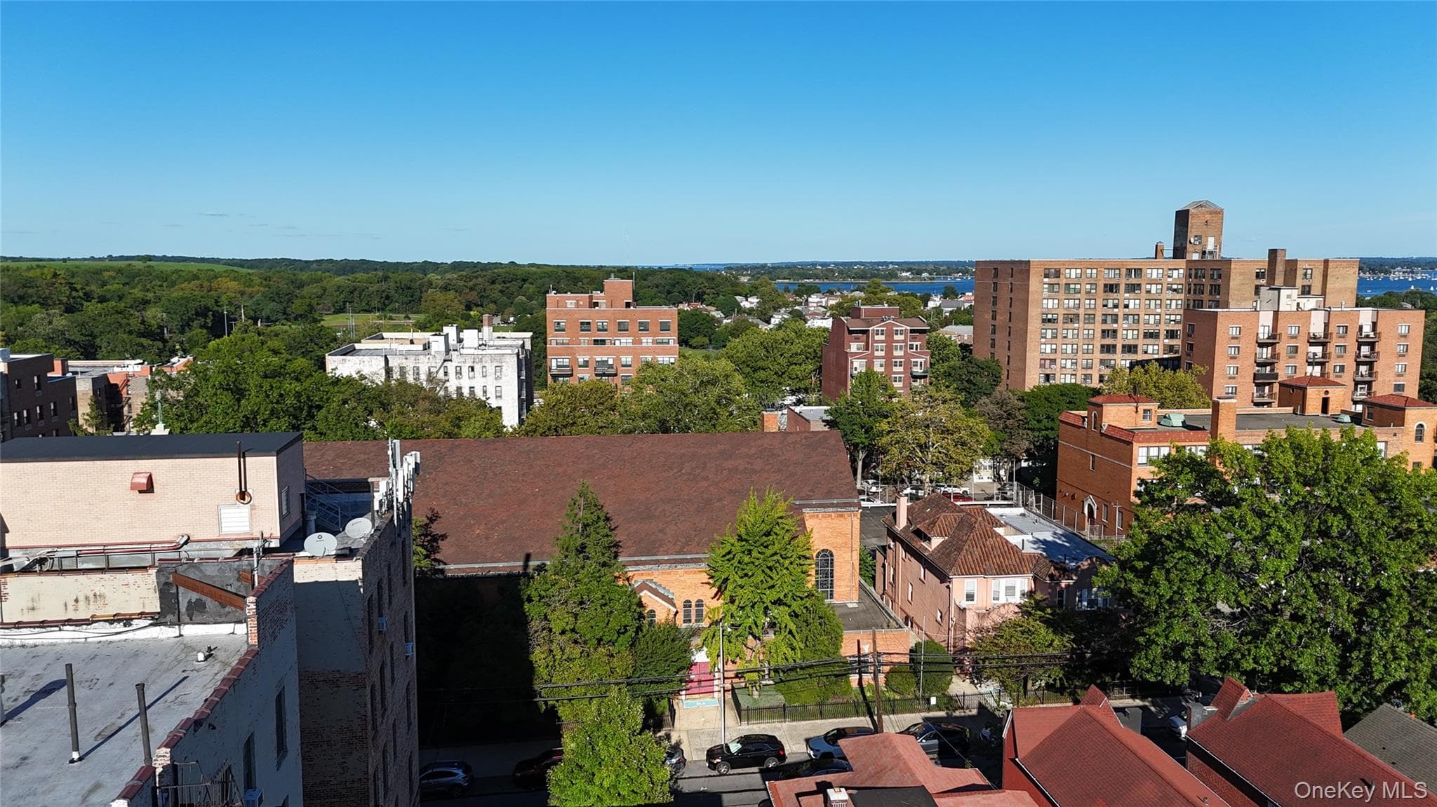 1660 Jarvis Avenue thumbnail 36