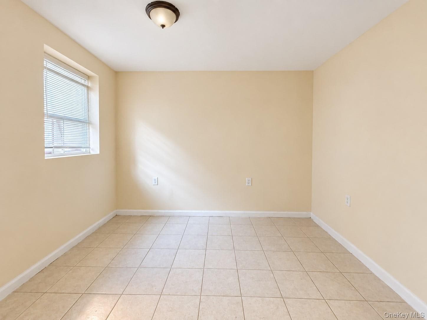 1660 Jarvis Avenue thumbnail 23