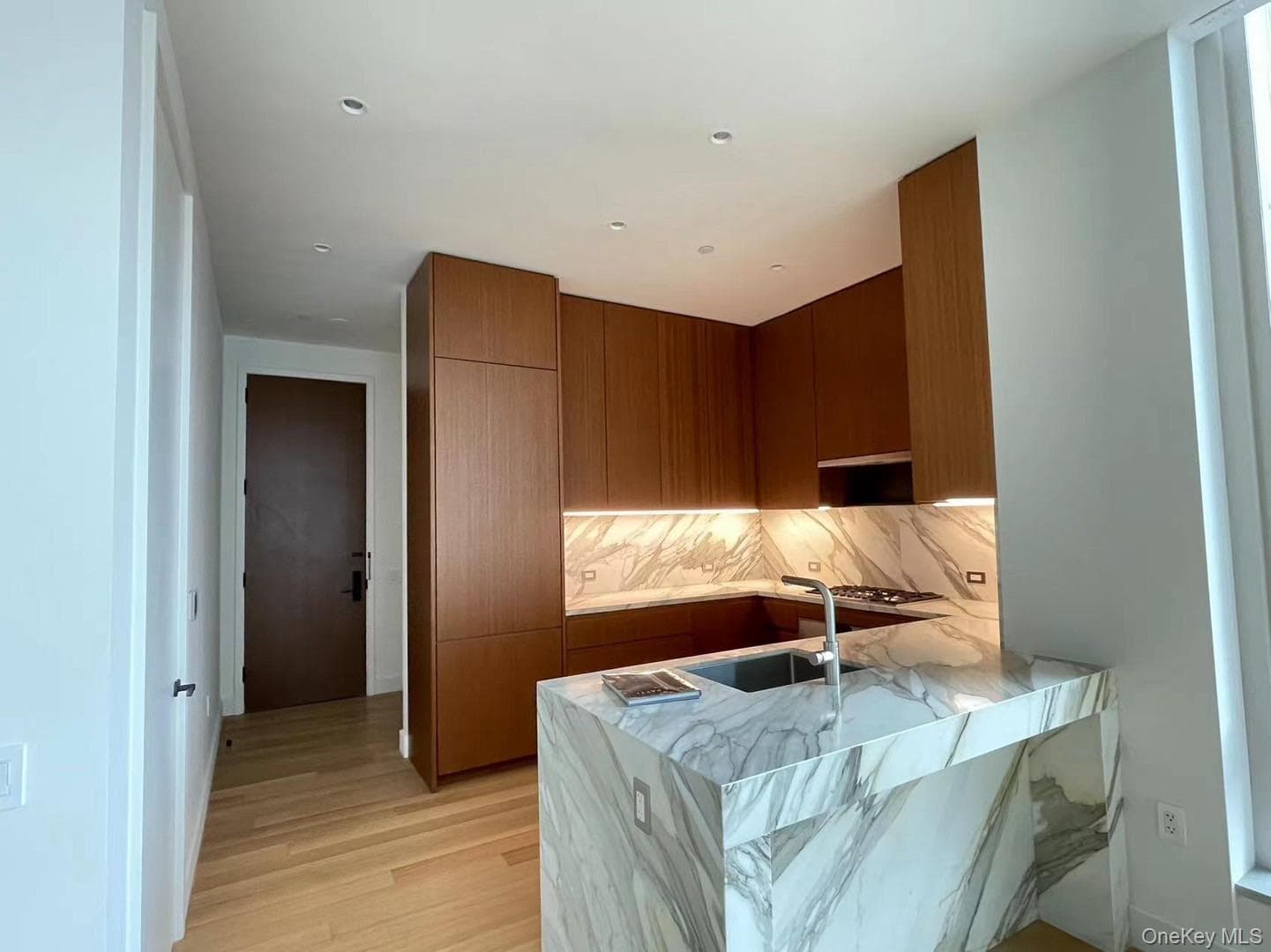 15 E 30th Street Unit: 17E thumbnail 17