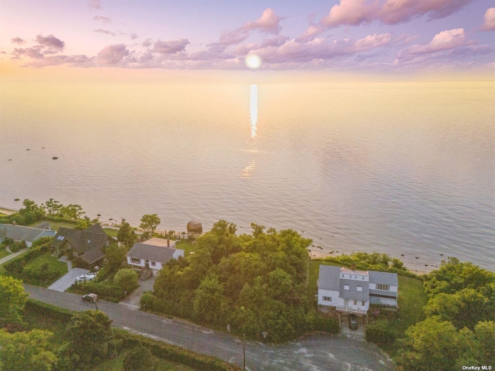 895 Glen Court thumbnail 25