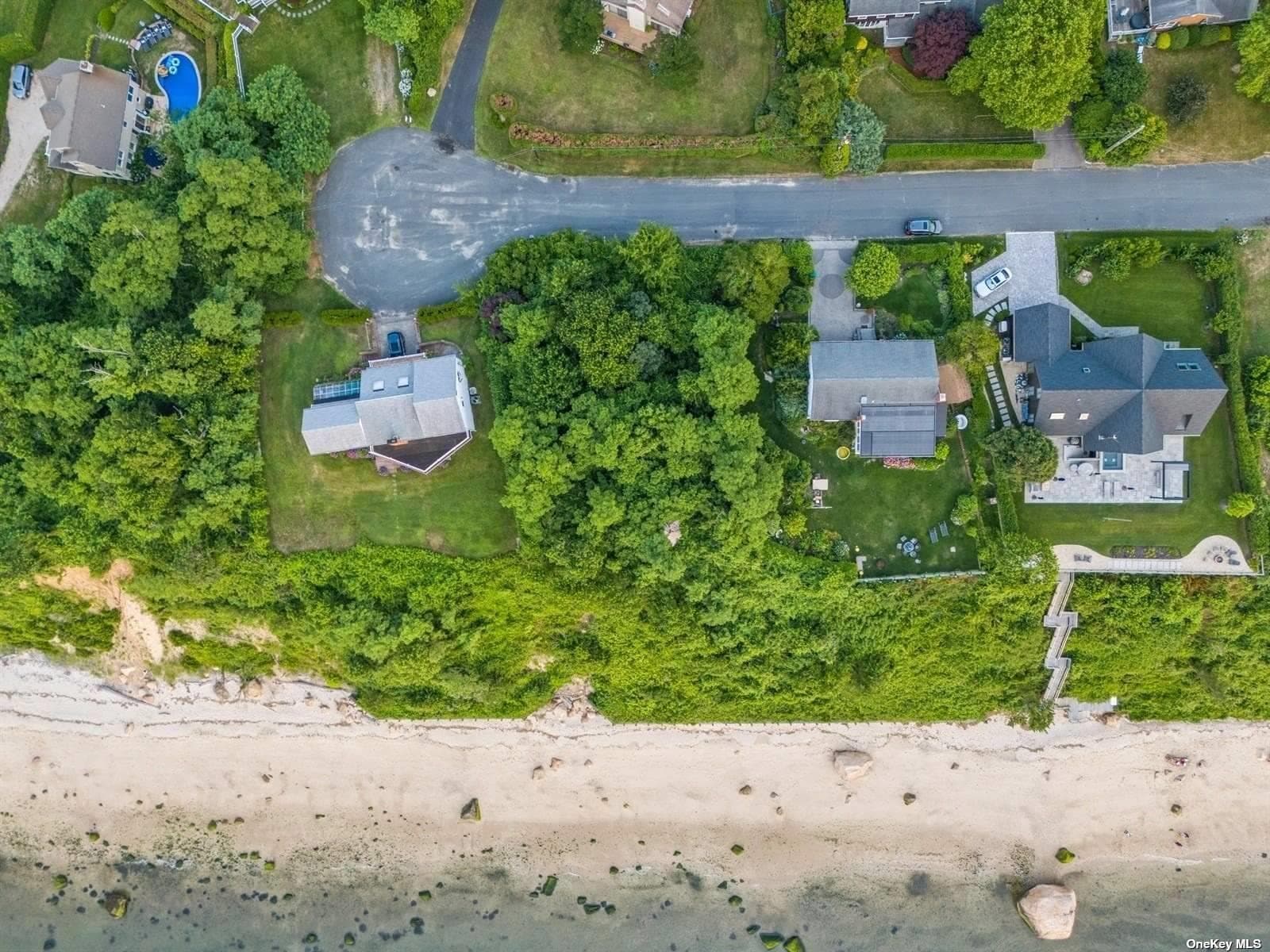 895 Glen Court thumbnail 6