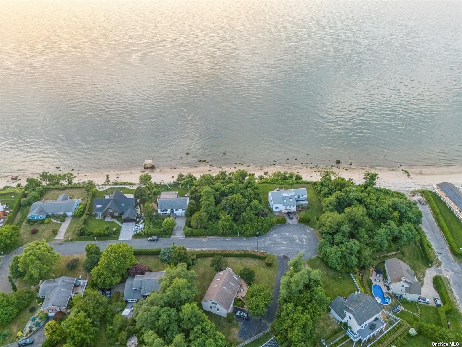 895 Glen Court thumbnail 11
