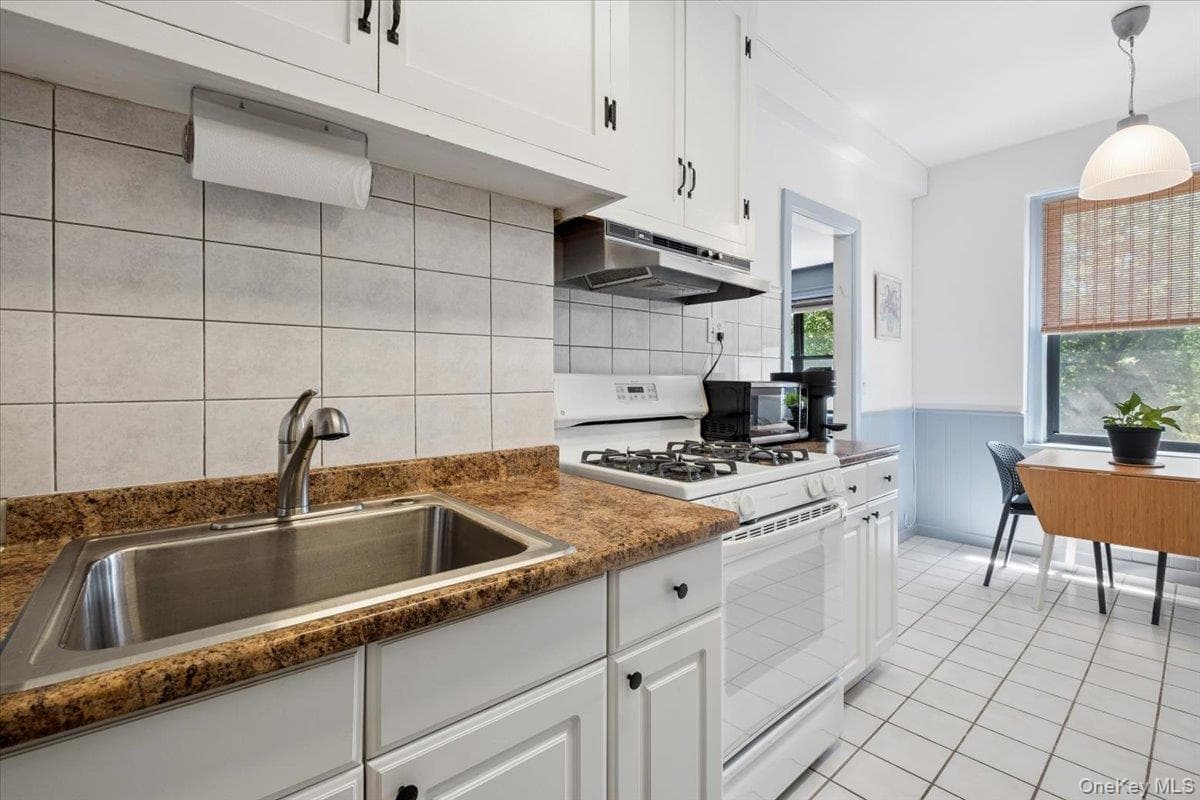 143 Garth Road Unit: 5L thumbnail 10