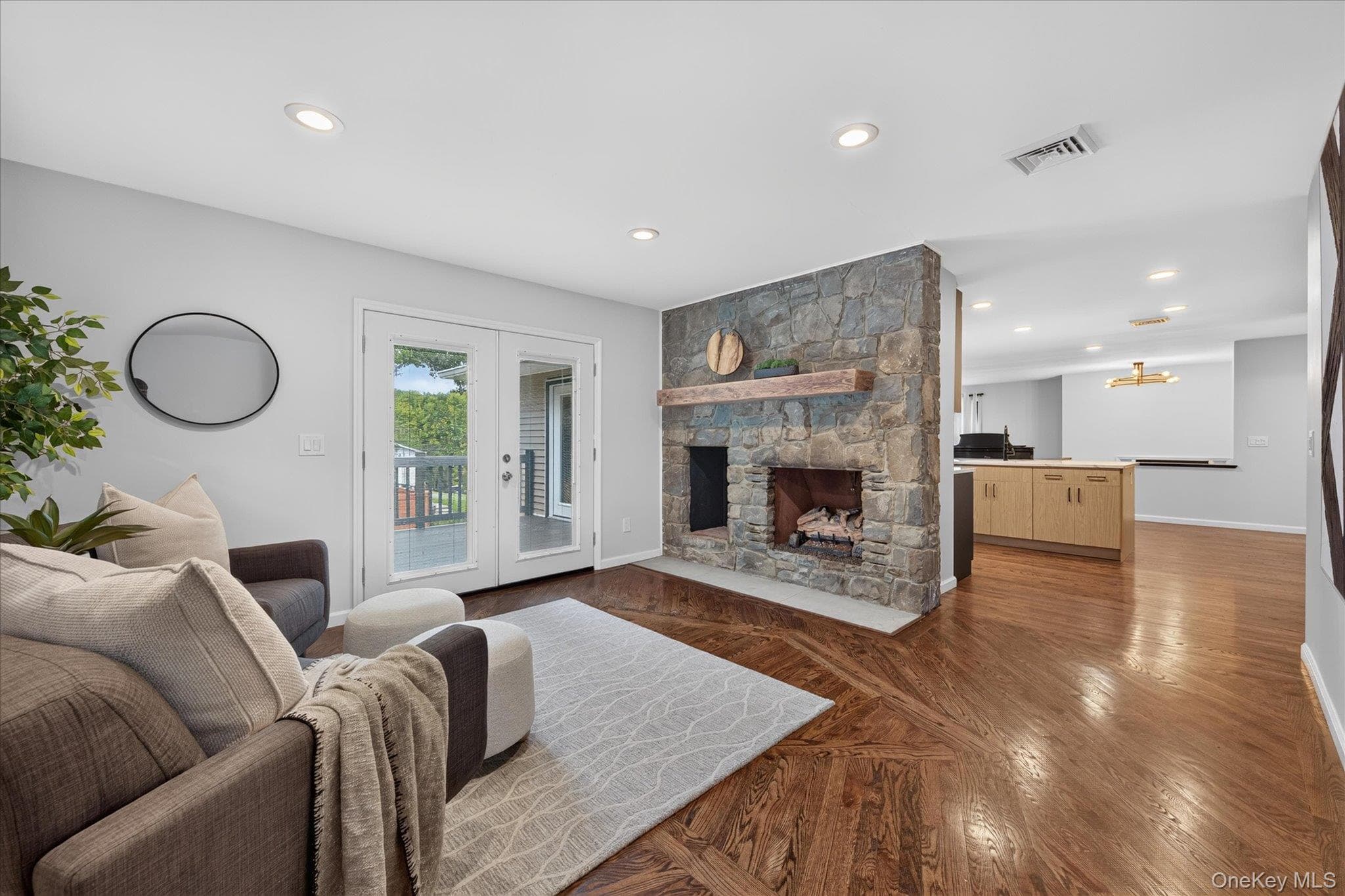 221 Highland Avenue thumbnail 7
