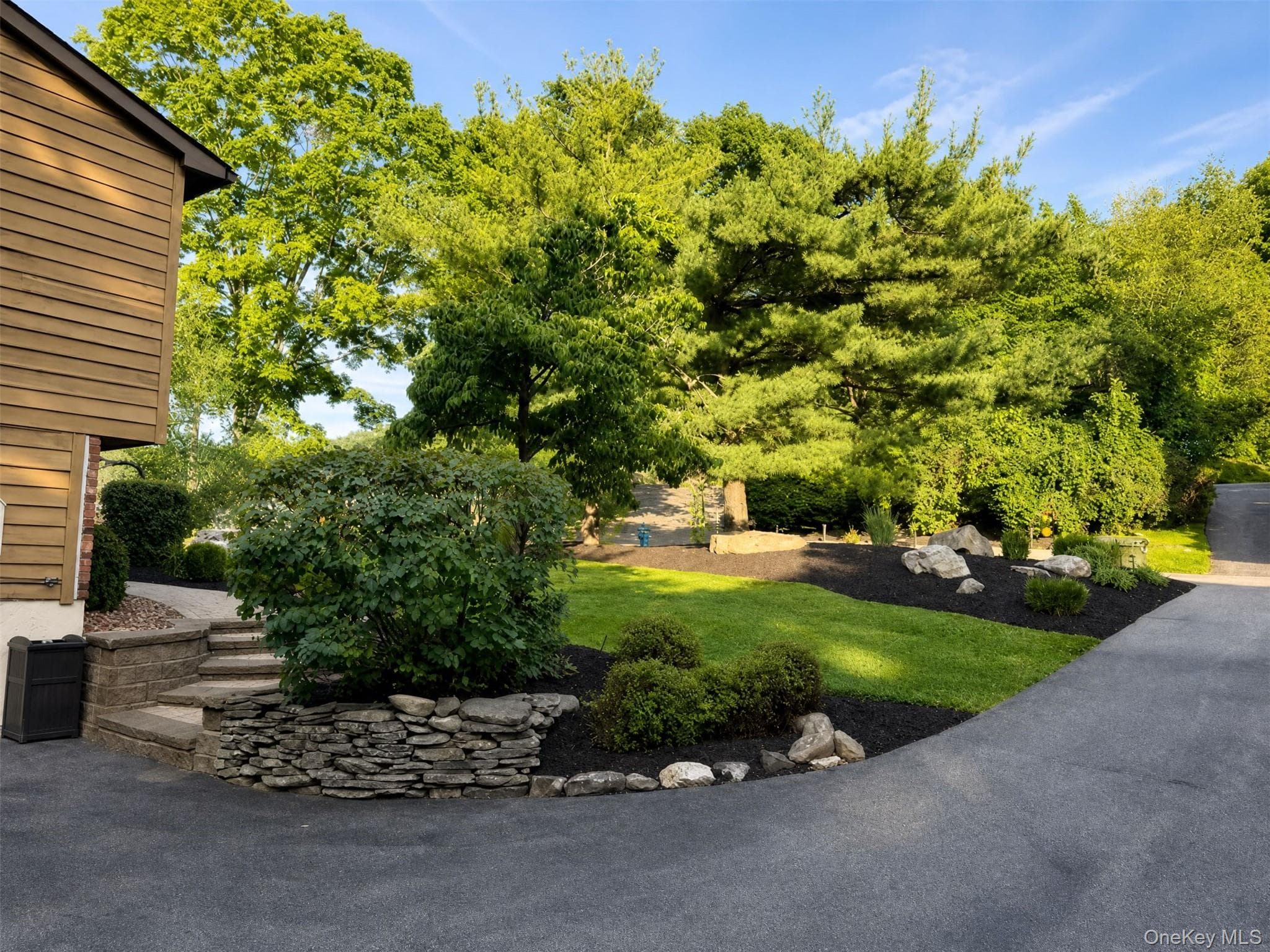 15 Arlington Drive thumbnail 20