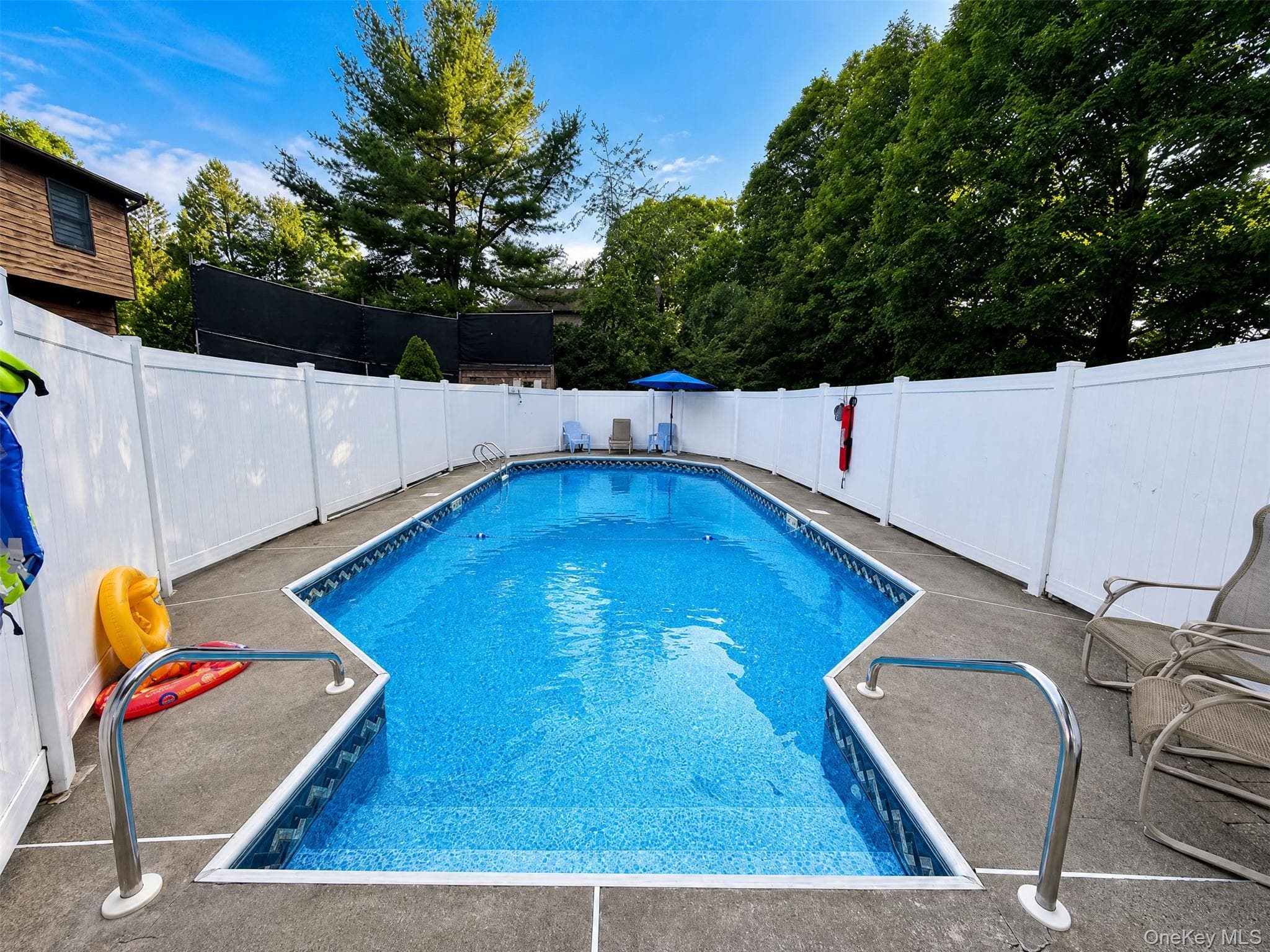 15 Arlington Drive thumbnail 44
