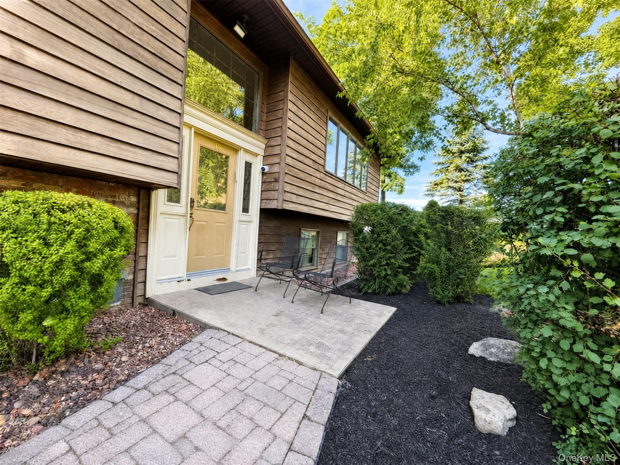 15 Arlington Drive thumbnail 23