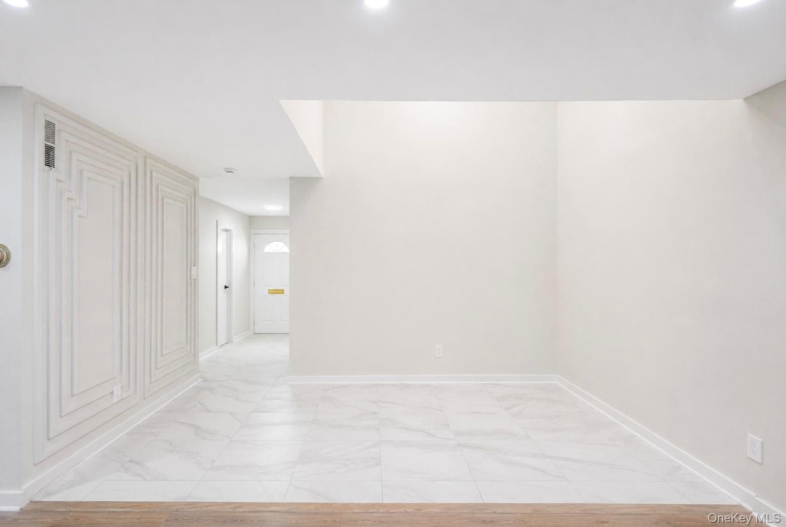 95 Windsor Gate Drive thumbnail 18
