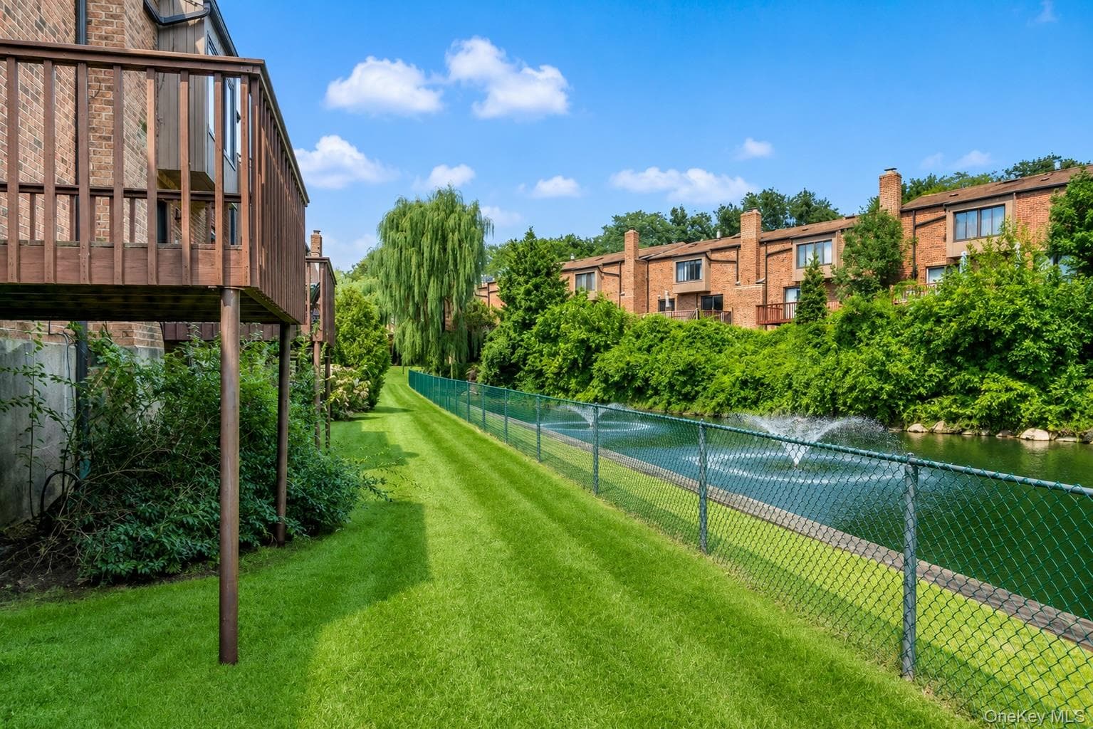 95 Windsor Gate Drive thumbnail 5