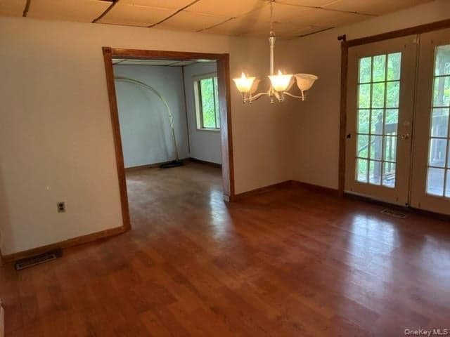 2408 Pine Avenue thumbnail 4
