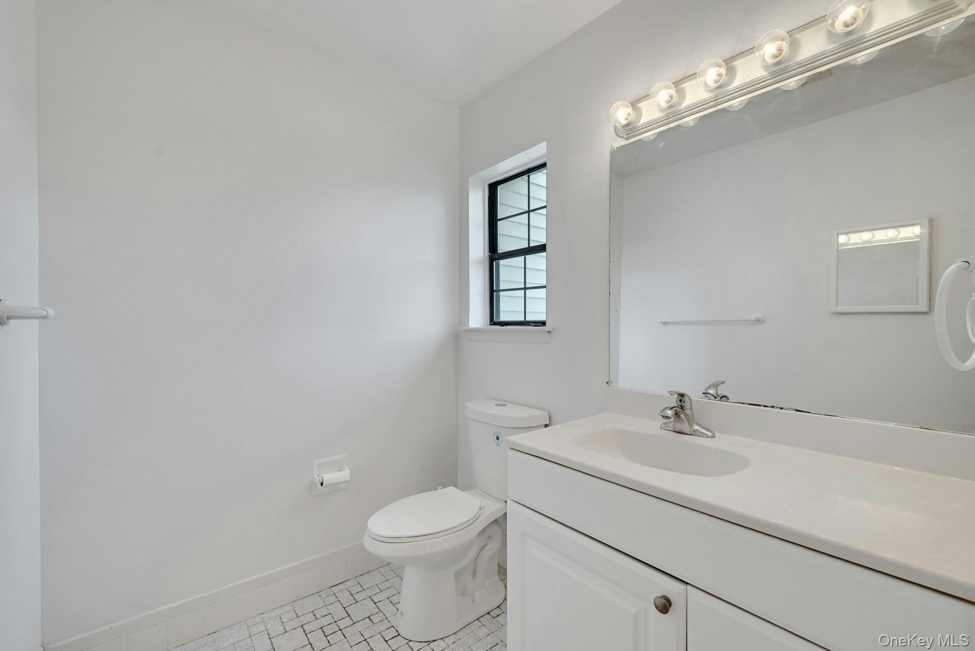 62 Somerset Drive thumbnail 20