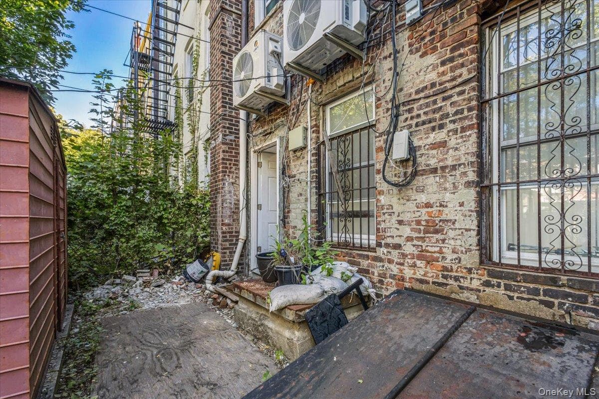 1632 Nostrand Avenue thumbnail 40
