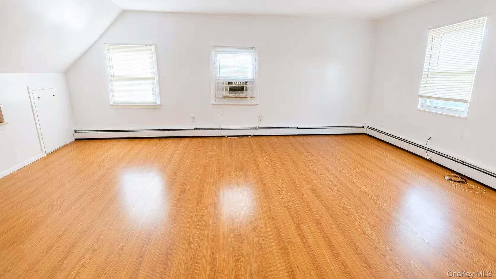 326 Curtis Avenue thumbnail 4