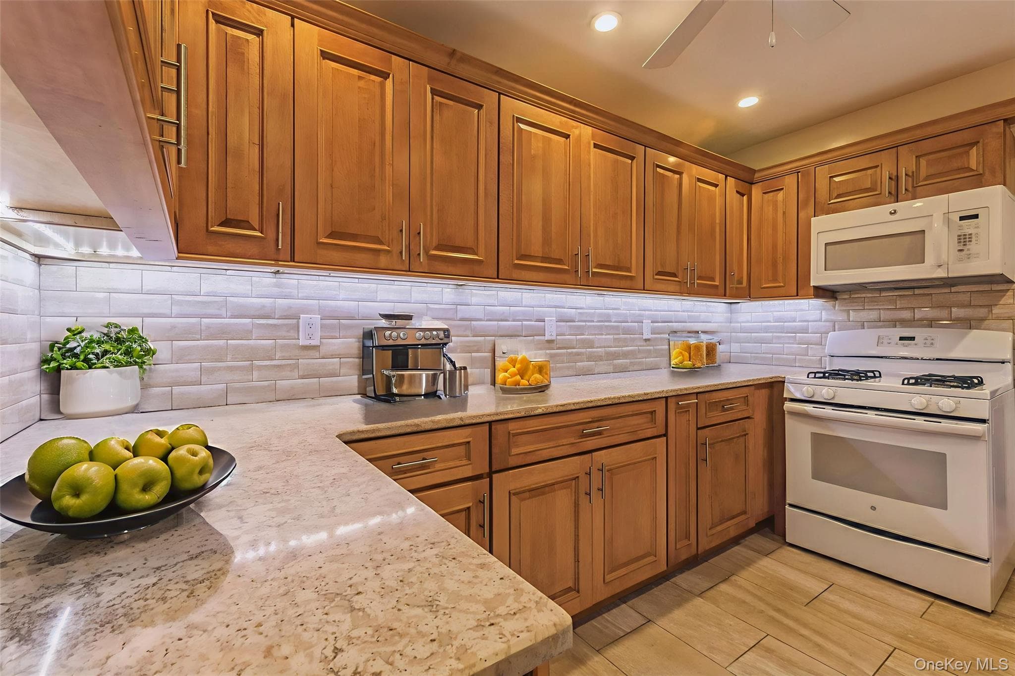 99-10 60th Avenue Unit: 6E thumbnail 5