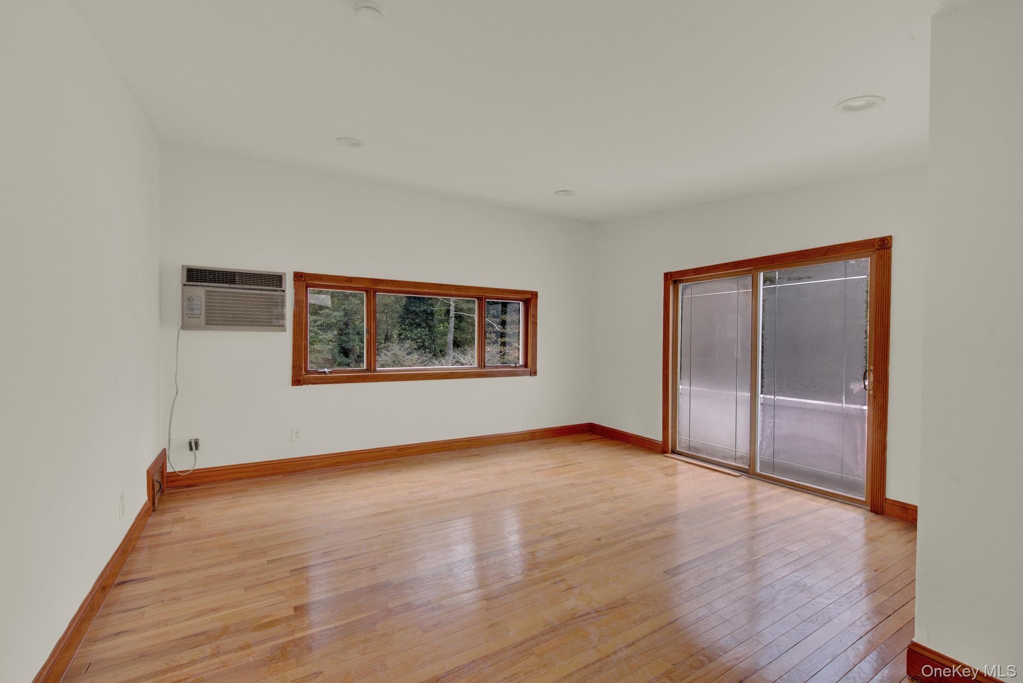 549 Woodbury Road thumbnail 33