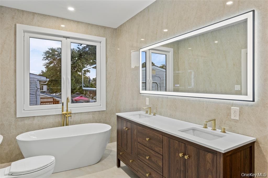 62 Adelhaide Lane thumbnail 12