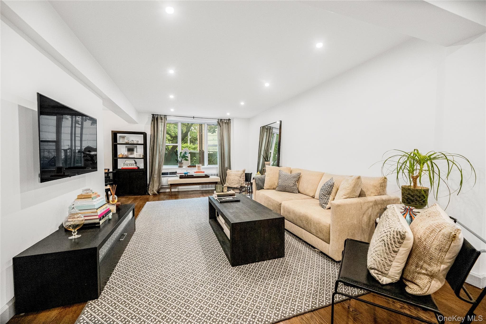 2390 Palisade Avenue Unit: 2B, Bronx