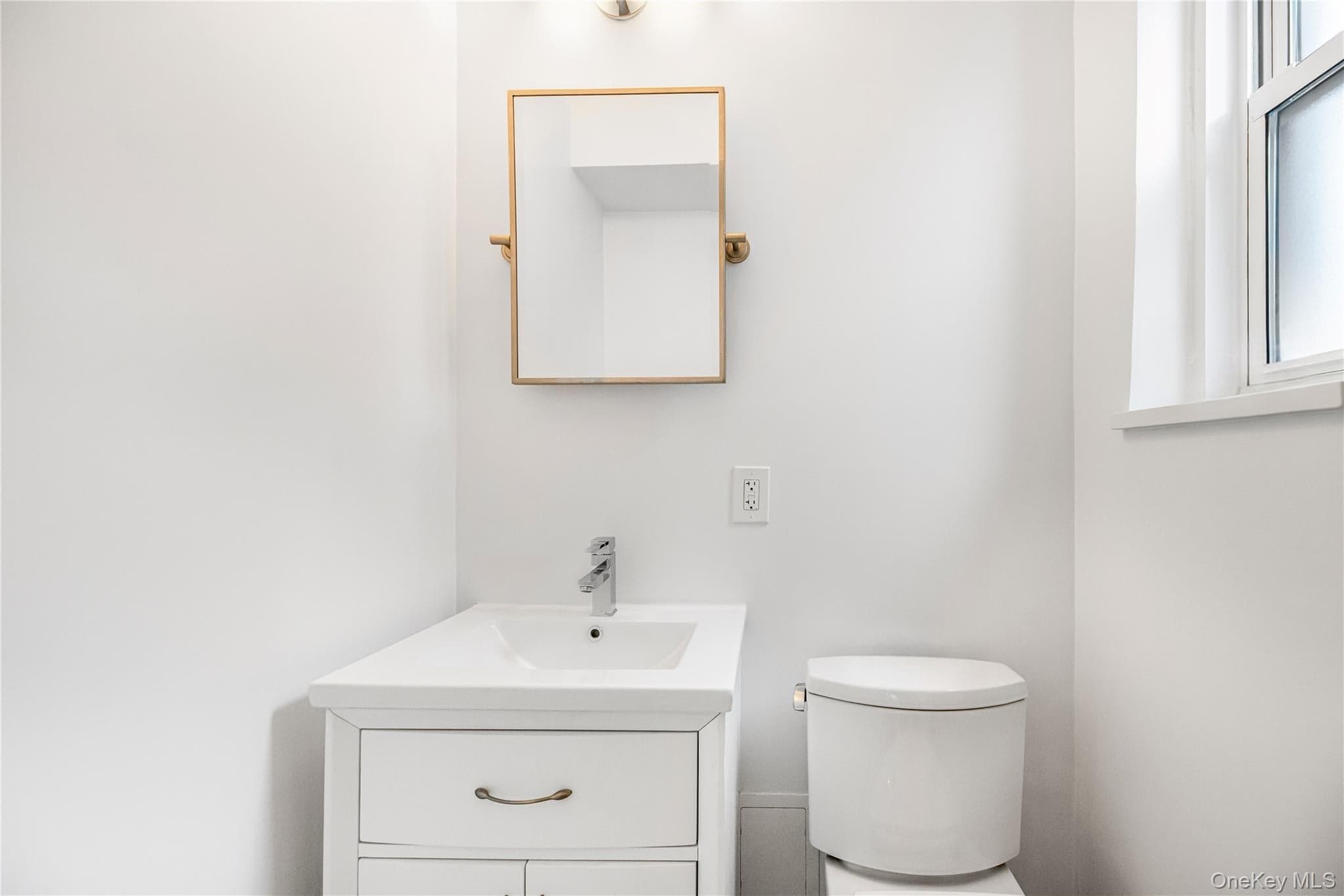 2390 Palisade Avenue Unit: 2B thumbnail 9
