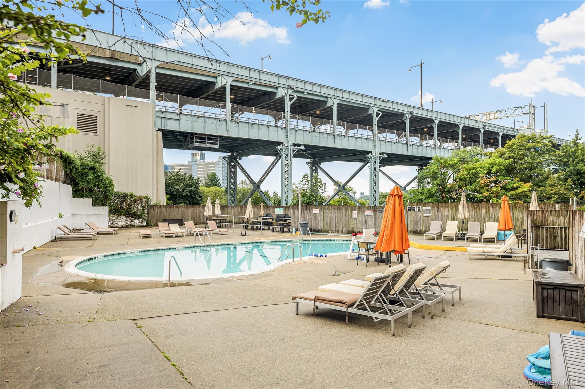 2390 Palisade Avenue Unit: 2B thumbnail 19