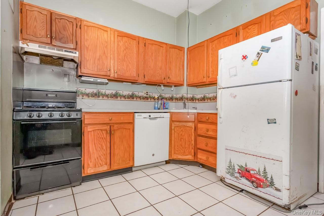 1 Lakeview Drive Unit: LL5 thumbnail 4