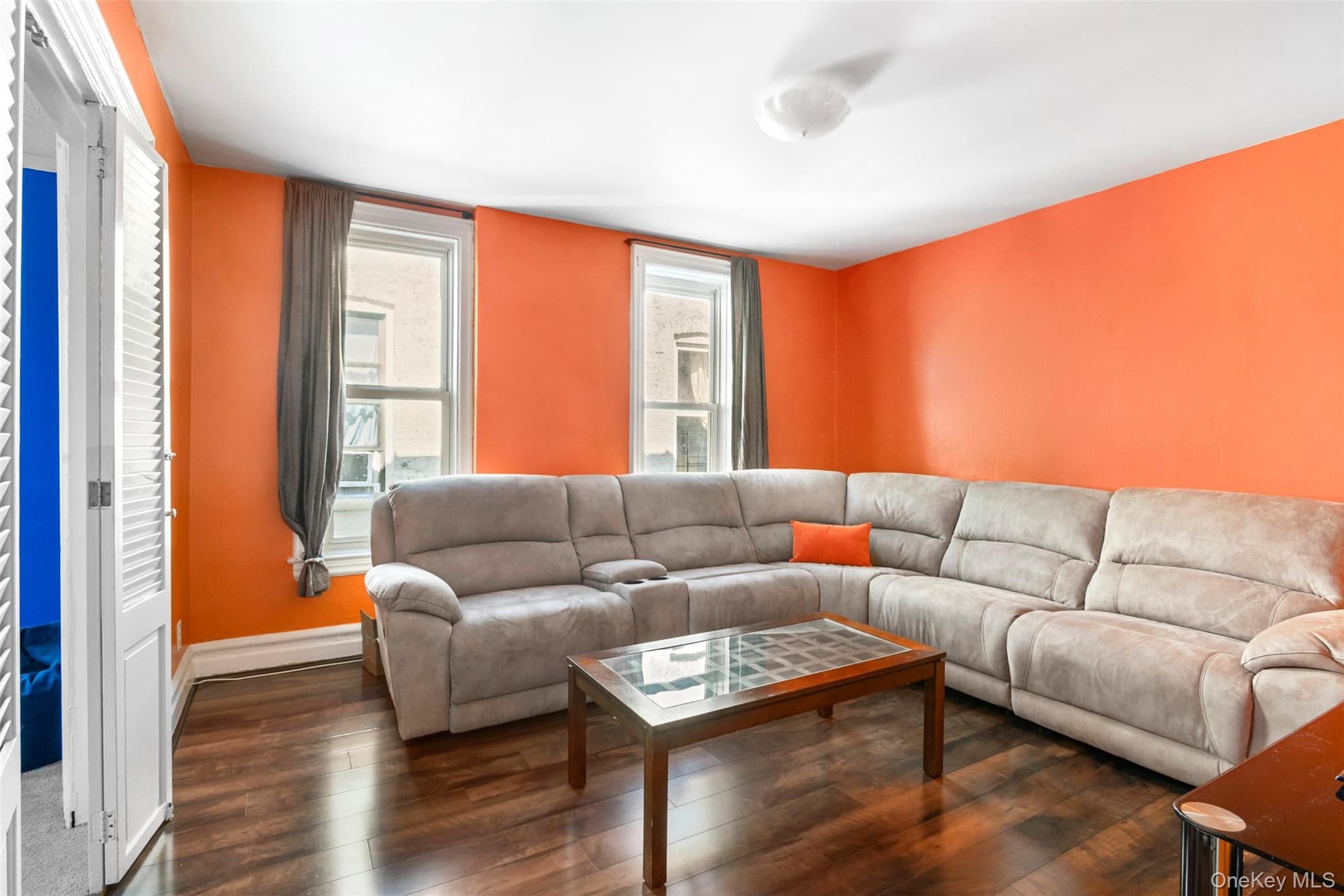 1538 W 11th Street thumbnail 12