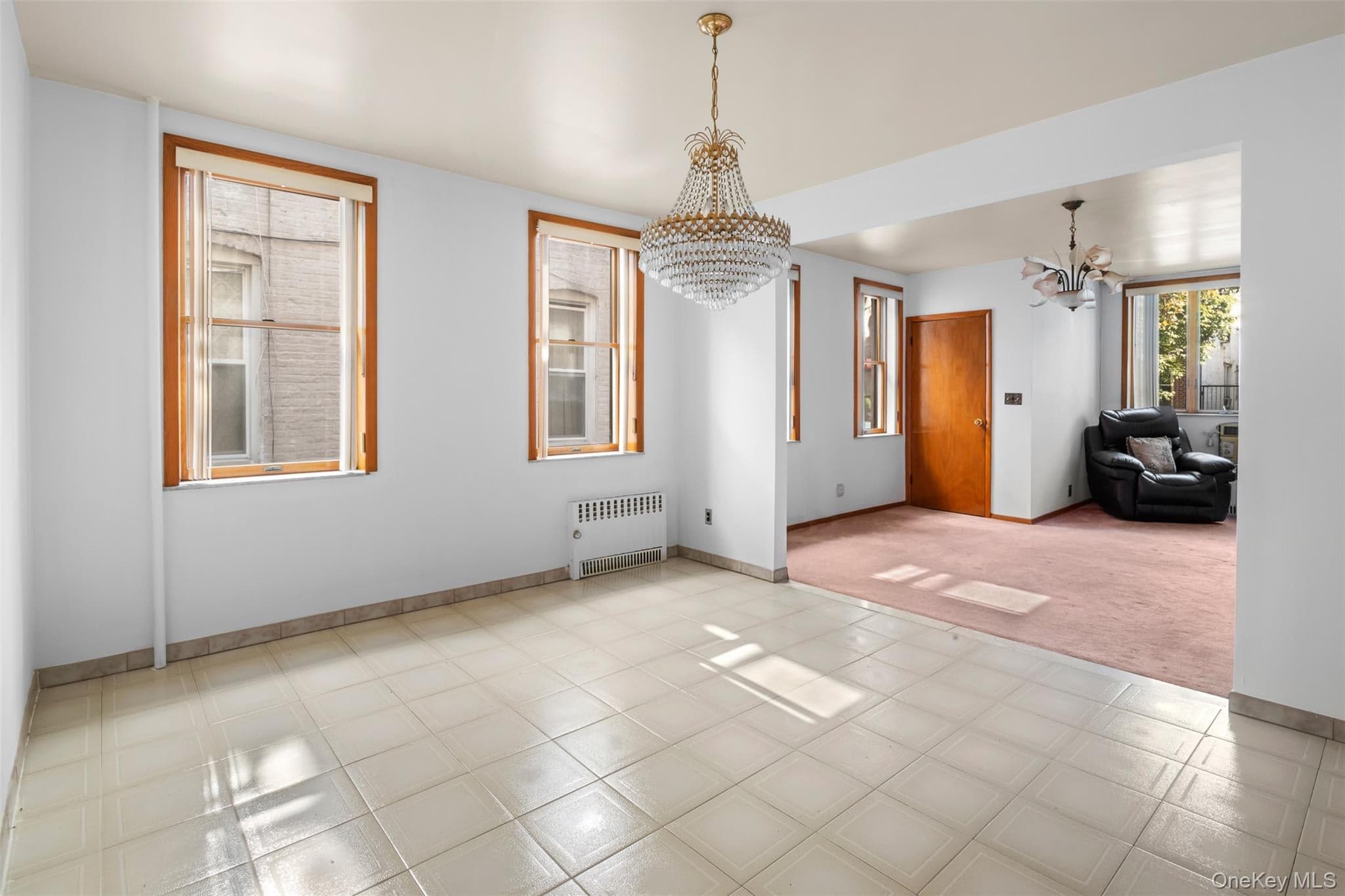 1538 W 11th Street thumbnail 3