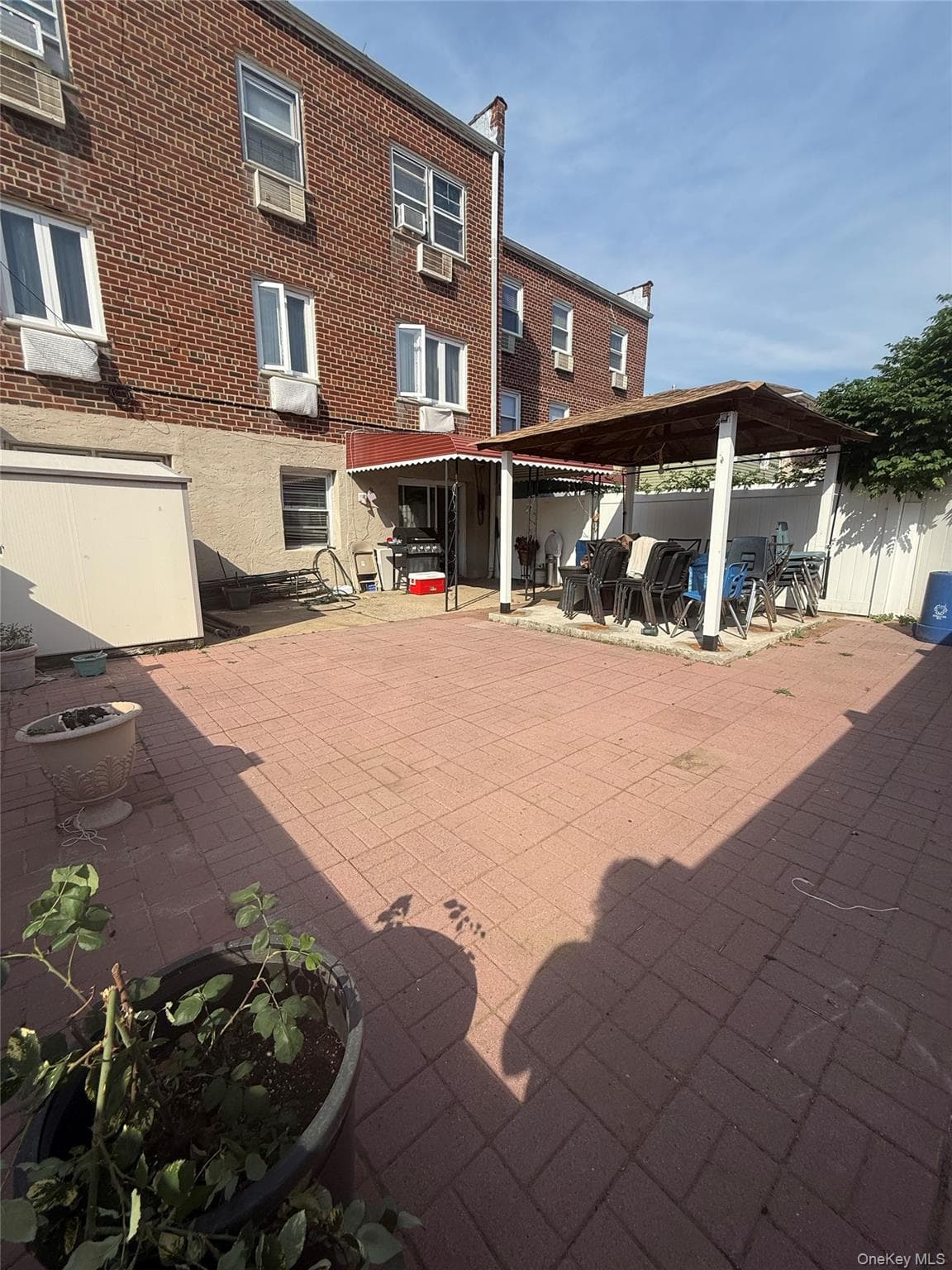 89-12 Desarc Road thumbnail 3