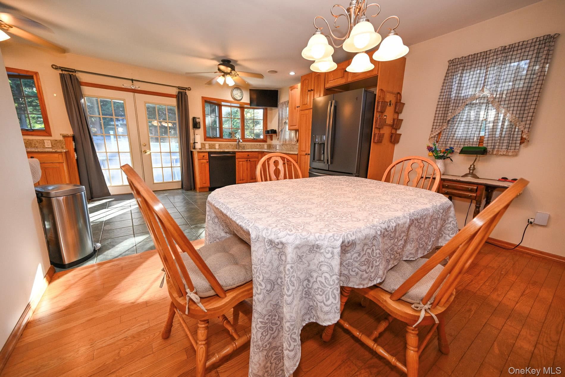 2297 Girard Place thumbnail 9