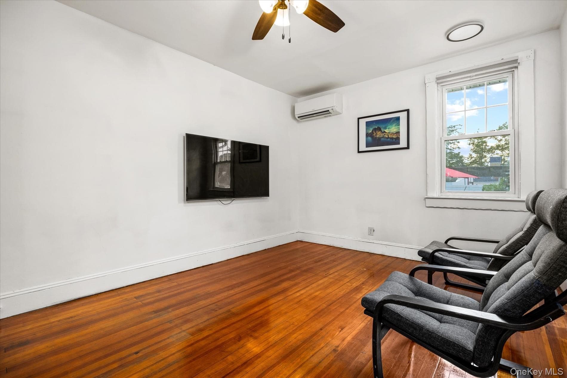 42 N Corona Avenue thumbnail 13