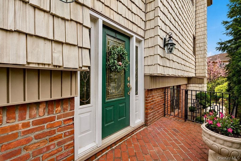 78-06 160th Avenue thumbnail 33
