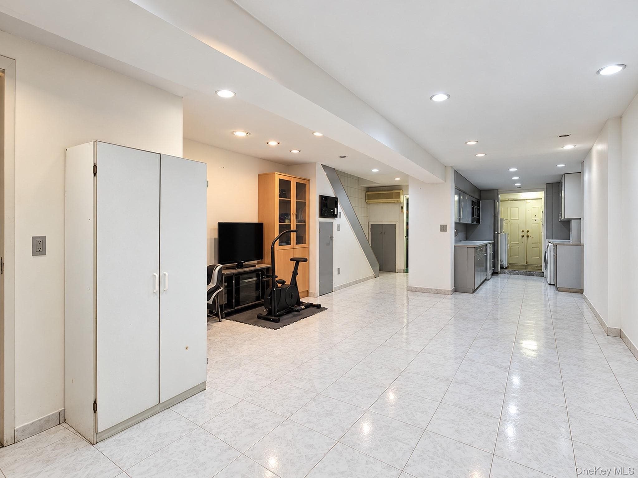 9806 Fort Hamilton Parkway thumbnail 15