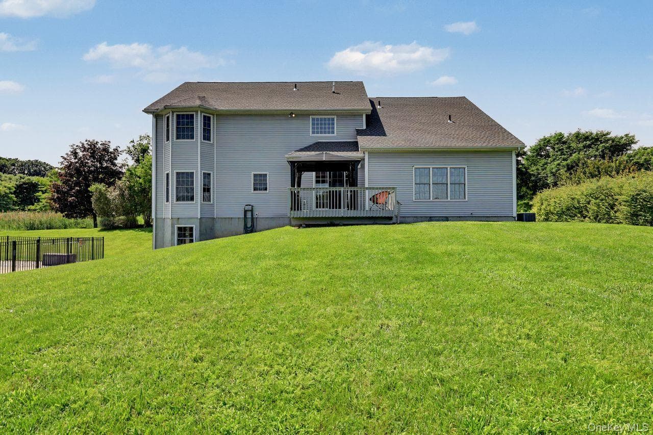 23 Monarch Drive thumbnail 36