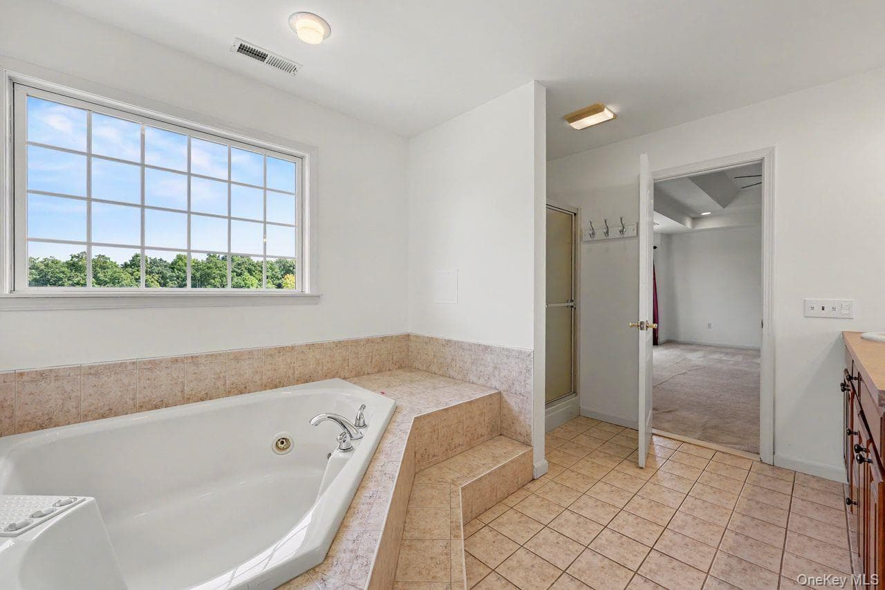 23 Monarch Drive thumbnail 21