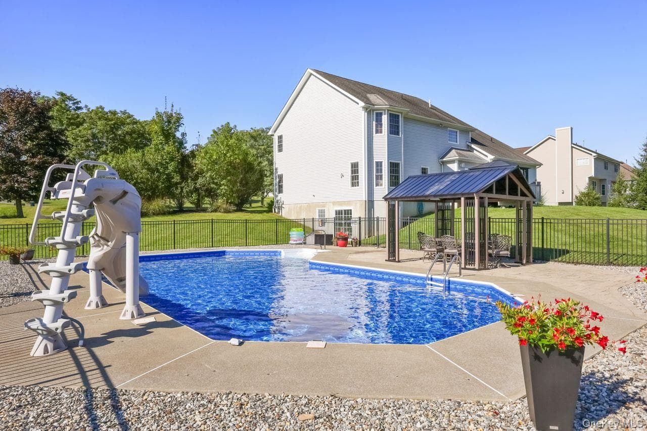 23 Monarch Drive thumbnail 30