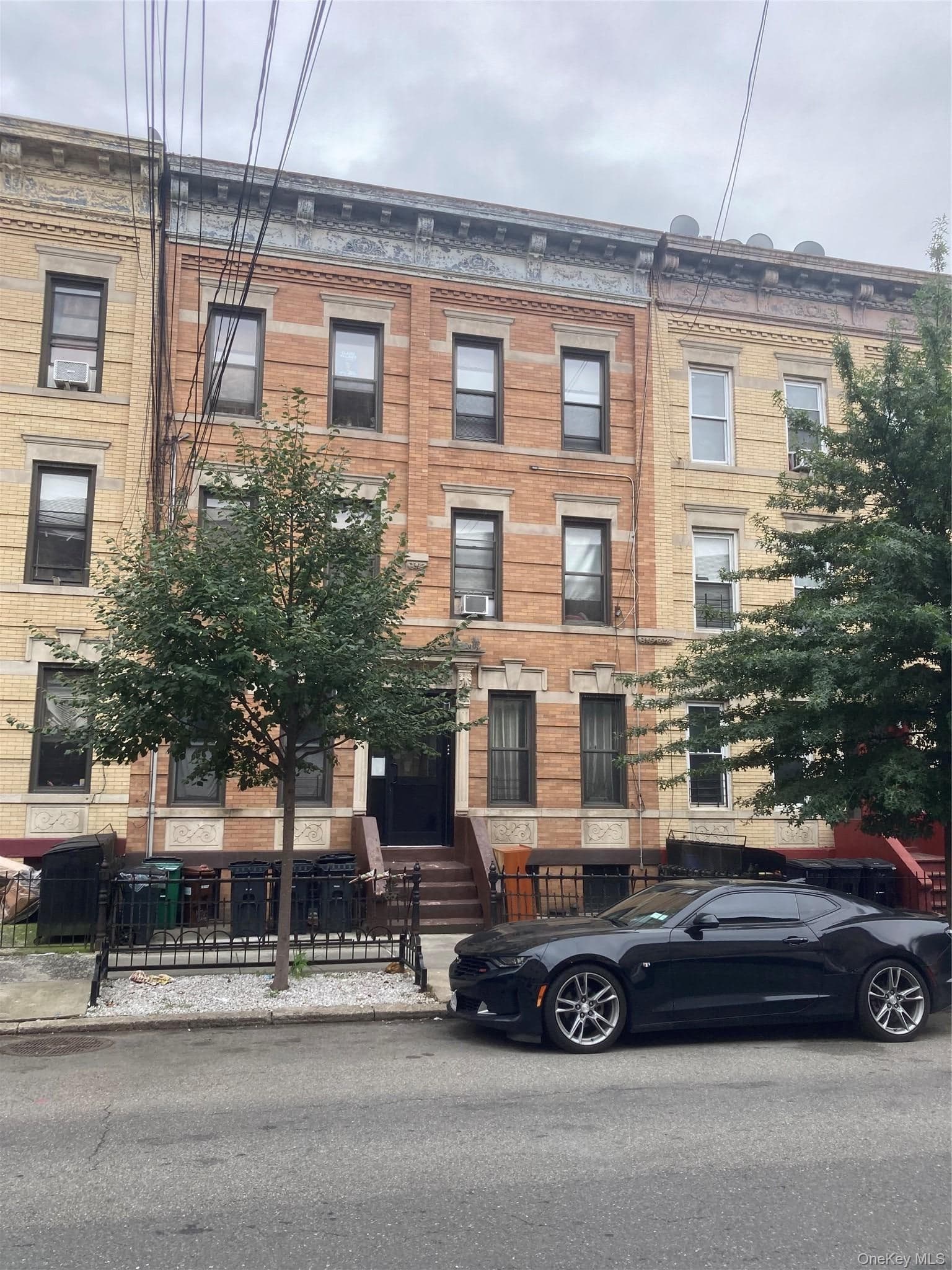 1678 Gates Avenue thumbnail 3