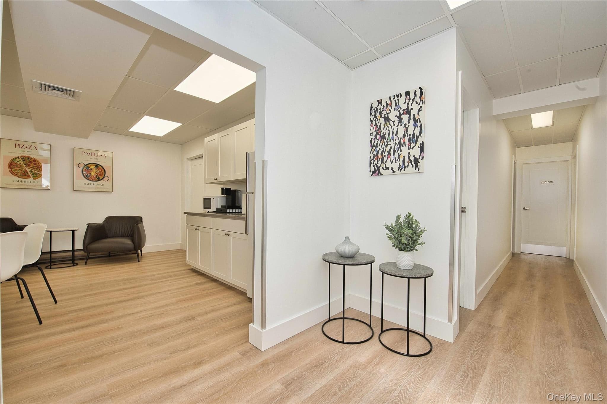 121 Pulaski Road thumbnail 14