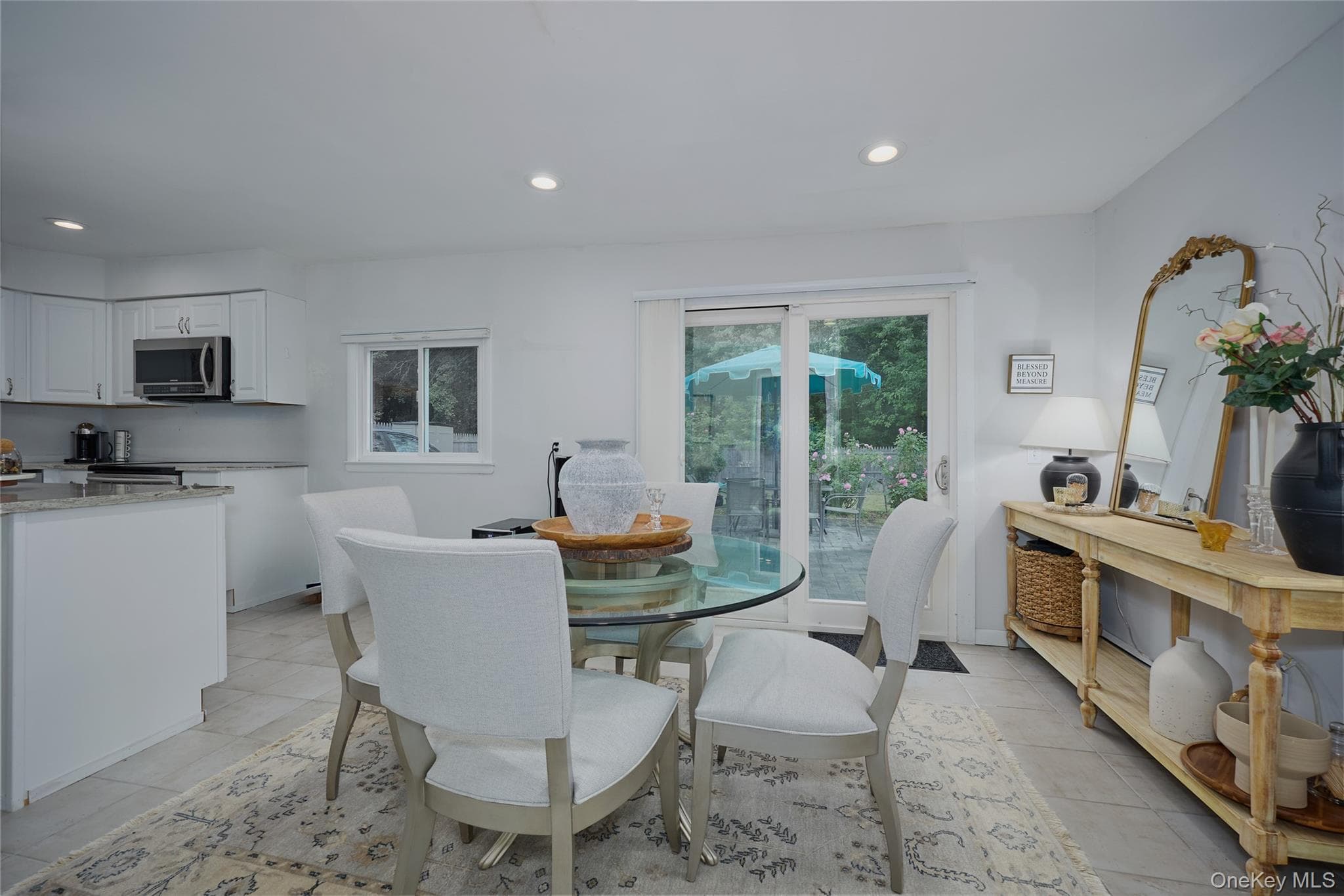 181 N Grand Avenue thumbnail 12