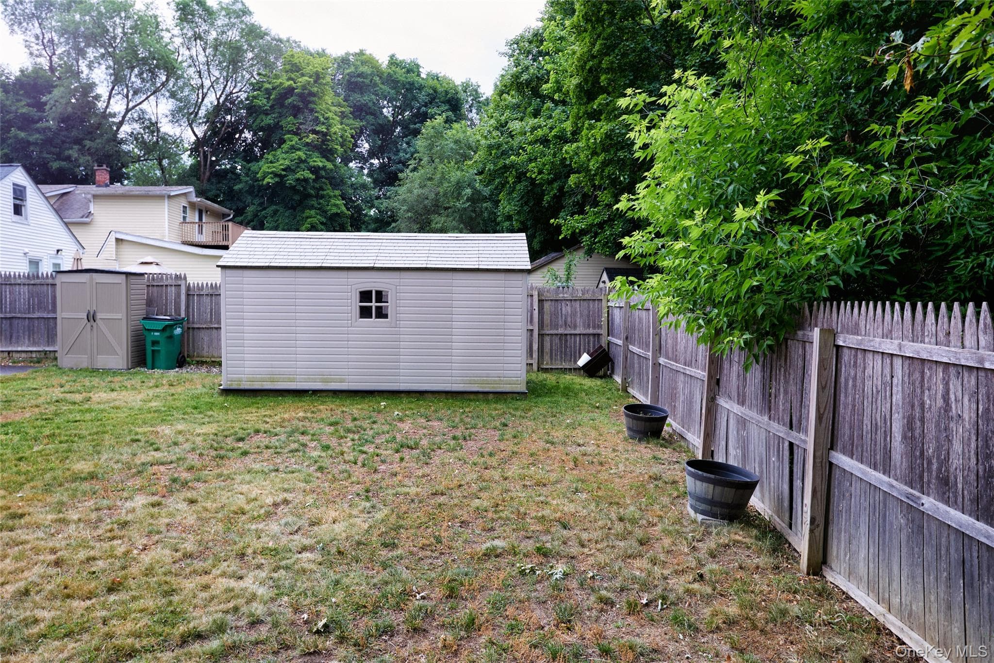181 N Grand Avenue thumbnail 41